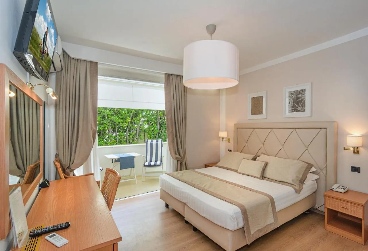 Raffaelli Park Hotel Форте-деи-Марми Италия